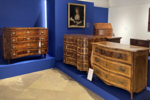 Meble kolbuszowskie na nowej wystawie - Radio Kielce Meble kolbuszowskie na nowej wystawie - Radio Kielce