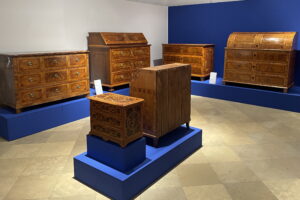 Meble kolbuszowskie na nowej wystawie - Radio Kielce Meble kolbuszowskie na nowej wystawie