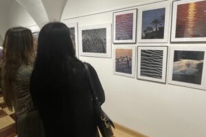 Czas ujęty w kadrach fotografii w sandomierskim ratuszu - Radio Kielce Czas ujęty w kadrach fotografii w sandomierskim ratuszu