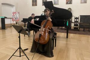 Wiolonczela i fortepian rozbrzmiewały w sandomierskim zamku - Radio Kielce 08.11.2025. Sandomierz. Koncert z cyklu „Z klasyką przez Polskę” / Fot. Grażyna Szlęzak-Wójcik - Radio Kielce