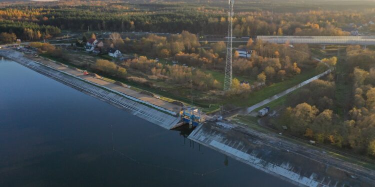 Tama w Cedzynie jest remontowana - Radio Kielce Tama w Cedzynie jest remontowana