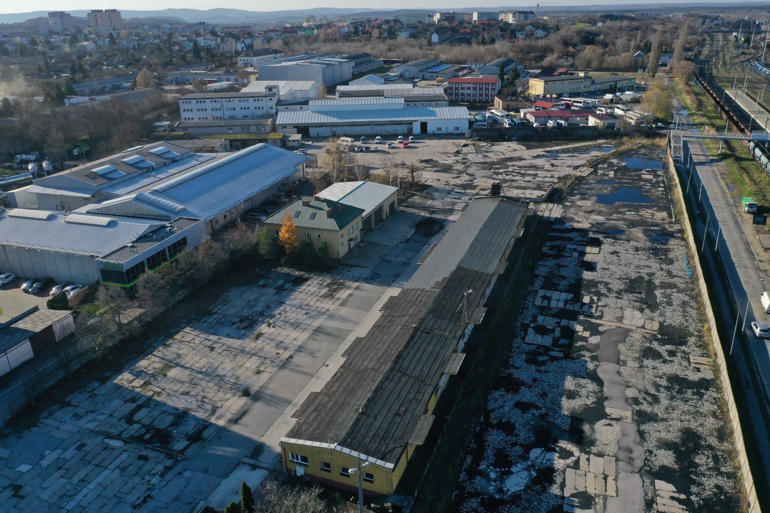 Kolejny krok do budowy bazy dla miejskich elektryków