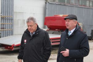 Pińczów bez toksycznych odpadów - Radio Kielce 20.11.2025. Pińczów. Wojewoda świętokrzyski odwiedził zlikwidowane składowisko odpadów niebezpiecznych / Fot. Marta Gajda-Kruk - Radio Kielce