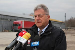 Pińczów bez toksycznych odpadów - Radio Kielce 20.11.2025. Pińczów. Wojewoda świętokrzyski odwiedził zlikwidowane składowisko odpadów niebezpiecznych / Fot. Marta Gajda-Kruk - Radio Kielce