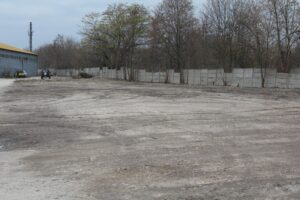 Pińczów bez toksycznych odpadów - Radio Kielce 20.11.2025. Pińczów. Wojewoda świętokrzyski odwiedził zlikwidowane składowisko odpadów niebezpiecznych / Fot. Marta Gajda-Kruk - Radio Kielce