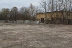 Pińczów bez toksycznych odpadów - Radio Kielce 20.11.2025. Pińczów. Wojewoda świętokrzyski odwiedził zlikwidowane składowisko odpadów niebezpiecznych / Fot. Marta Gajda-Kruk - Radio Kielce