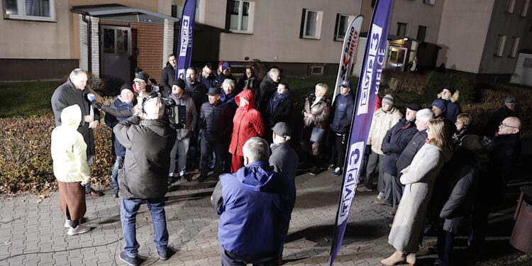 Koniec zimnych nocy lokatorów bloku skonfliktowanego ze spółdzielnią mieszkaniową