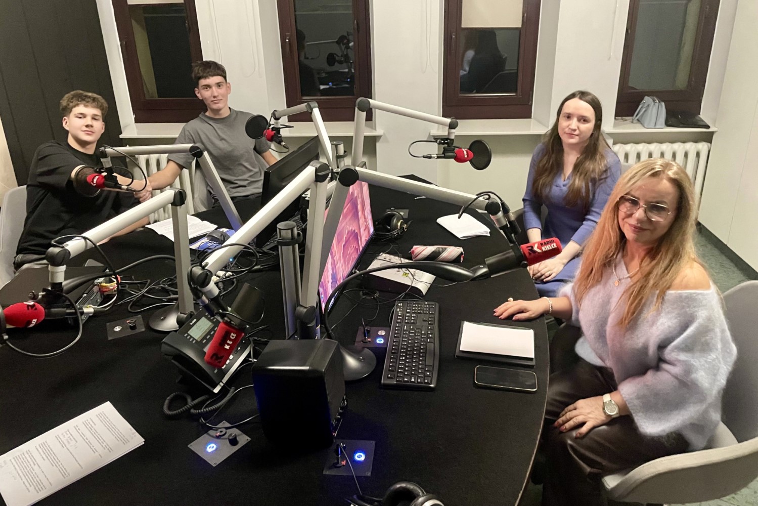 OKPA, skibidi i inne. Dobiega końca głosowanie na Młodzieżowe Słowo Roku