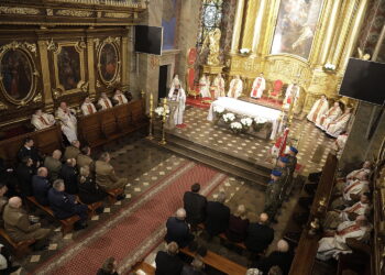 11.11.2025 Kielce. Święto Niepodległości. Msza święta w intencji ojczyzny w bazylice katedralnej  / Fot. Jarosław Kubalski - Radio Kielce