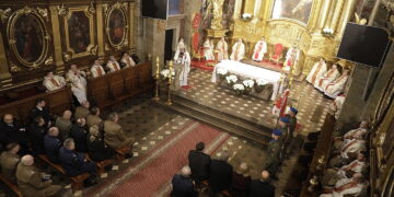 11.11.2025 Kielce. Święto Niepodległości. Msza święta w intencji ojczyzny w bazylice katedralnej  / Fot. Jarosław Kubalski - Radio Kielce