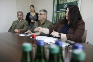 Nowe rezerwaty w Świętokrzyskiem - Radio Kielce 13.11.2025. Kielce. Regionalna Dyrekcja Ochrony Środowiska. Podpisanie zarządzeń o ustanowieniu rezerwatów przyrody / Fot. Jarosław Kubalski - Radio Kielce