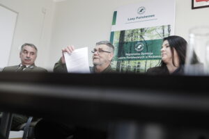 Nowe rezerwaty w Świętokrzyskiem - Radio Kielce 13.11.2025. Kielce. Regionalna Dyrekcja Ochrony Środowiska. Podpisanie zarządzeń o ustanowieniu rezerwatów przyrody / Fot. Jarosław Kubalski - Radio Kielce