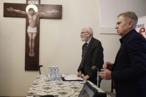 „Leczenie pamięci” na Świętym Krzyżu. Czas na rozmowy i przemyślenia - Radio Kielce