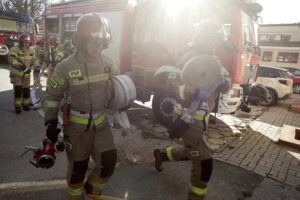 07.11.2025. Kielce. I Liceum Ogólnokształcące im. Stefana Żeromskiego. Próba ewakuacyjna / Fot. Jarosław Kubalski - Radio Kielce