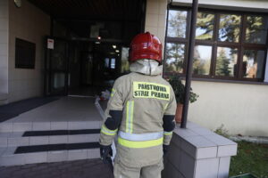 07.11.2025. Kielce. I Liceum Ogólnokształcące im. Stefana Żeromskiego. Próba ewakuacyjna / Fot. Jarosław Kubalski - Radio Kielce