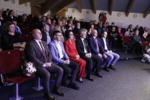 Historyczne spotkania z muzyką w „Szklanym Domu” - Radio Kielce Historyczne spotkania z muzyką w „Szklanym Domu” - Radio Kielce