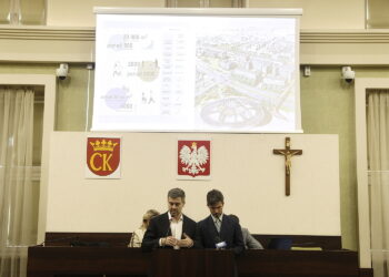 14.11.2025. Kielce. Urząd Miasta Kielce. Wspólne posiedzenie Komisji Infrastruktury, Transportu i Środowiska oraz Komisji Rozwoju, Urbanistyki i Nieruchomości Rady Miasta Kielce / Fot. Jarosław Kubalski - Radio Kielce