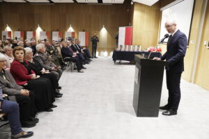 Świadkowie historii uhonorowani - Radio Kielce