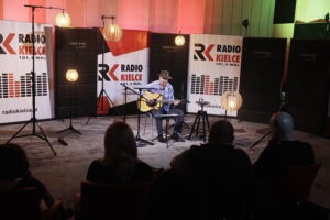 Koncert Macieja Jóźwika w Studiu Gram Radia Kielce - Radio Kielce