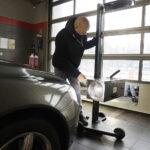 Kierowcy mogli sprawdzić światła w swoich samochodach - Radio Kielce