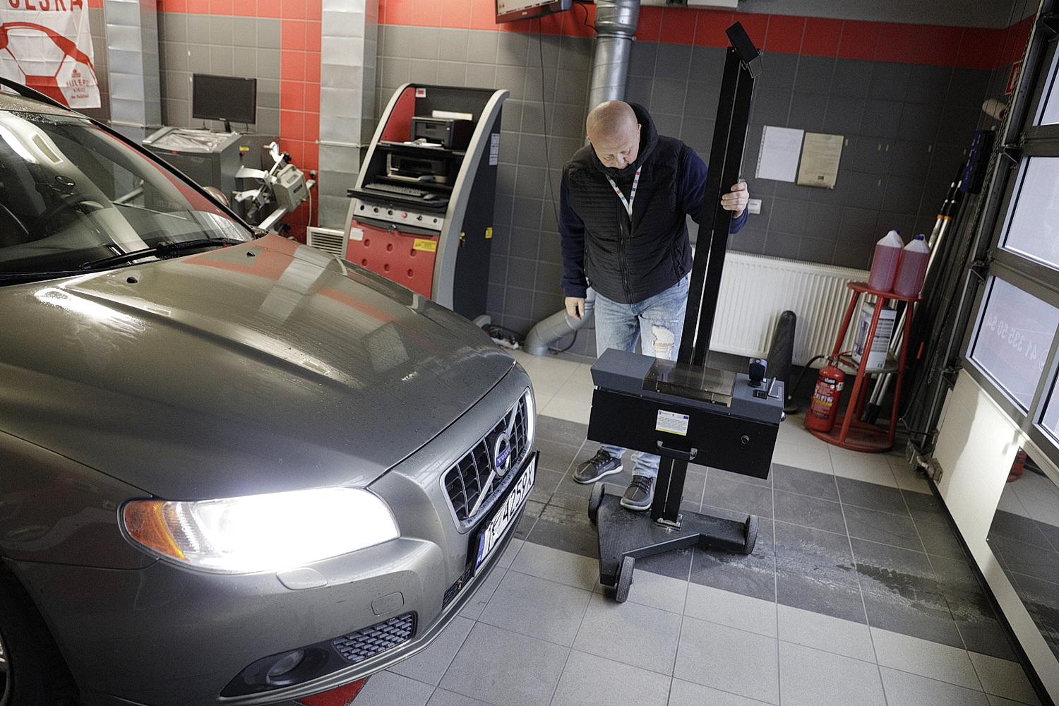 Kierowcy mogli sprawdzić światła w swoich samochodach