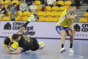 Industria rozbiła Azoty w meczu Orlen Superligi - Radio Kielce