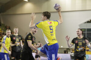 Industria rozbiła Azoty w meczu Orlen Superligi - Radio Kielce