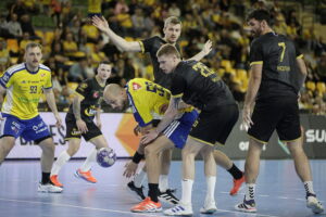 Industria rozbiła Azoty w meczu Orlen Superligi - Radio Kielce