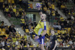 Industria rozbiła Azoty w meczu Orlen Superligi - Radio Kielce