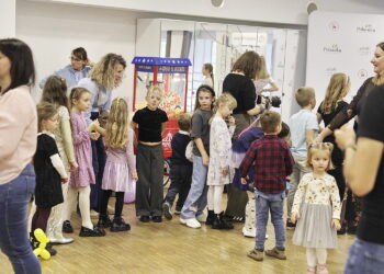 Wcześniaki spotkały się w gminie Zagnańsk - Radio Kielce 16.11.2025 Chrusty. Zlot wcześniaków / Fot. Jarosław Kubalski - Radio Kielce