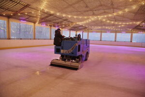 Kielce na lodzie: ruch, śmiech i dobra zabawa dla całej rodziny - Radio Kielce 16.11.2025. Kielce. Lodowisko / Fot. Jarosław Kubalski - Radio Kielce