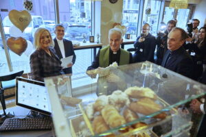 Otwarto kawiarnię, w której pracują osoby niepełnosprawne - Radio Kielce Otwarto kawiarnię, w której pracują osoby niepełnosprawne - Radio Kielce