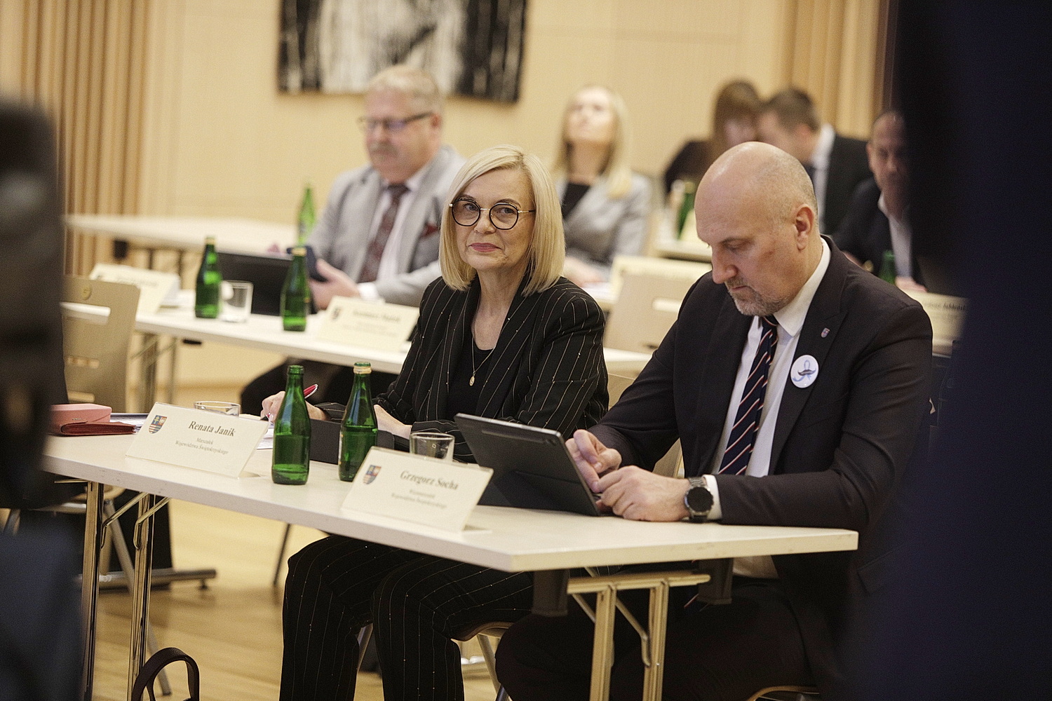 Spierali się o to, kto jest poważny, a kto nie. Teatr Żeromskiego polem walki na sesji sejmiku
