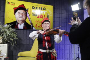 Edward Gola gra tak, jakby sam diabeł prowadził jego smyczek - Radio Kielce Dzień Dobry, to Ja! Rozmowy inne niż wszystkie w Radiu Kielce. Edward Gola / Fot. Jarosław Kubalski - Radio Kielce