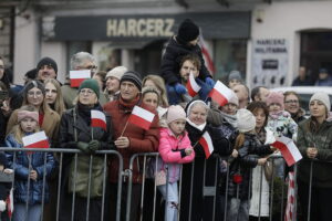 Kielce. Święto Niepodległości. Uroczystości na Placu Wolności - Radio Kielce
