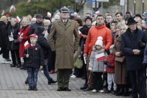 Kielce. Święto Niepodległości. Uroczystości na Placu Wolności - Radio Kielce
