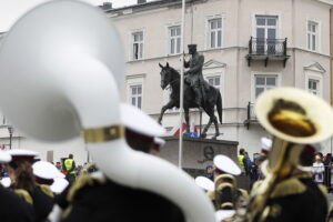 Kielce. Święto Niepodległości. Uroczystości na Placu Wolności - Radio Kielce