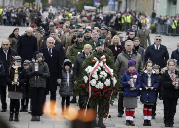 11.11.2025 Kielce. Święto Niepodległości. Uroczystości na Placu Wolności / Fot. Jarosław Kubalski - Radio Kielce