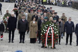 Kielce. Święto Niepodległości. Uroczystości na Placu Wolności - Radio Kielce