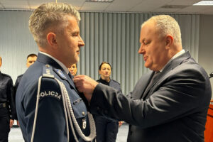 Nowi funkcjonariusze w świętokrzyskiej policji - Radio Kielce Nowi funkcjonariusze w świętokrzyskiej policji - Radio Kielce