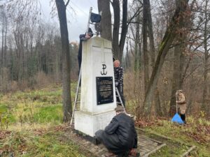 Poległych przykrył zielony nalot niepamięci - Radio Kielce Poległych przykrył zielony nalot niepamięci - Radio Kielce