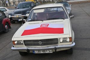 Udany rajd pojazdów zabytkowych. Wspominano Ryszarda Mikurdę - Radio Kielce 08.11.2025. Miedziana Góra. IV Rajd Niepodległości Pojazdów Zabytkowych / źródło: Automobilklub Koło Zapasowe