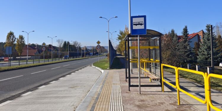 Kielce. Ulica Krakowska. Przystanek / Fot. Urząd Miasta Kielce