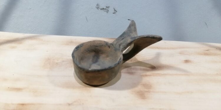 „Ansa lunata” symbolem nowej pijalni w Kazimierzy Wielkiej - Radio Kielce „Ansa lunata” - replika naczynia z uchem typu / Fot. Marta Gajda-Kruk - Radio Kielce