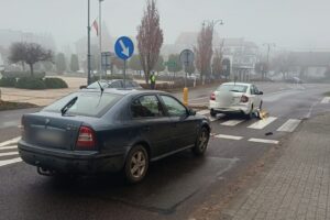 Kolizja i potrącenie pieszej w powiecie staszowskim - Radio Kielce