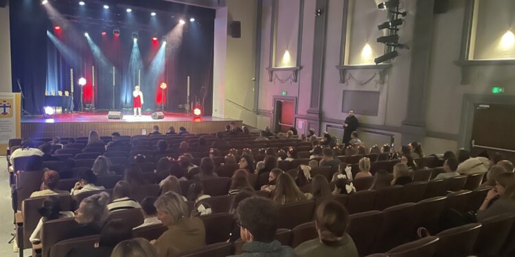 Festiwal w Sandomierzu przyciągnął wielu uczestników - Radio Kielce 16.11.2025. Sandomierz. Festiwal Piosenki Patriotyczno-Religijnej / Fot. Grażyna Szlęzak-Wójcik - Radio Kielce