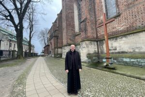 Ks. Jacek Marchewka -proboszcz parafii katedralnej / Fot. Grażyna Szlęzak-Wójcik - Radio Kielce