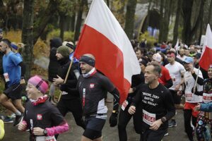 Setki osób pobiegło w Kielcach dla Niepodległej - Radio Kielce 09.11.2025. Kielce. Bieg Niepodległości / Fot. Jarosław Kubalski - Radio Kielce