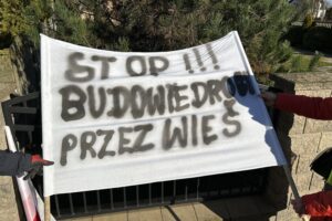 18.11.2025. Janowice. Protest mieszkańców / Fot. Marcin Marszałek - Radio Kielce