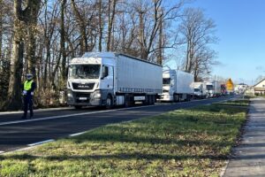 18.11.2025. Janowice. Protest mieszkańców / Fot. Marcin Marszałek - Radio Kielce